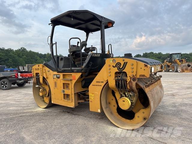 CAT CB54B Tandemwalzen