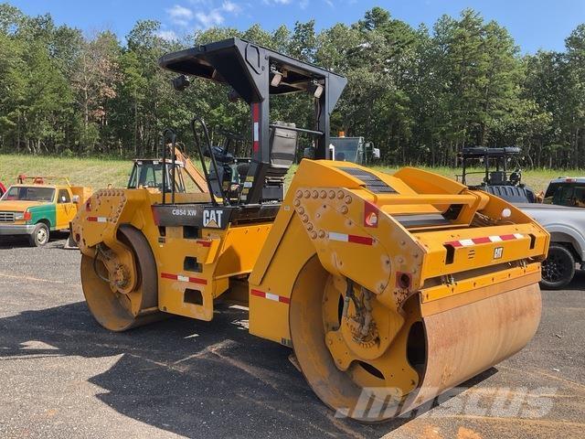 CAT CB54XW Tandemwalzen