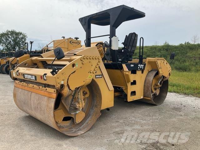 CAT CB64 Tandemwalzen