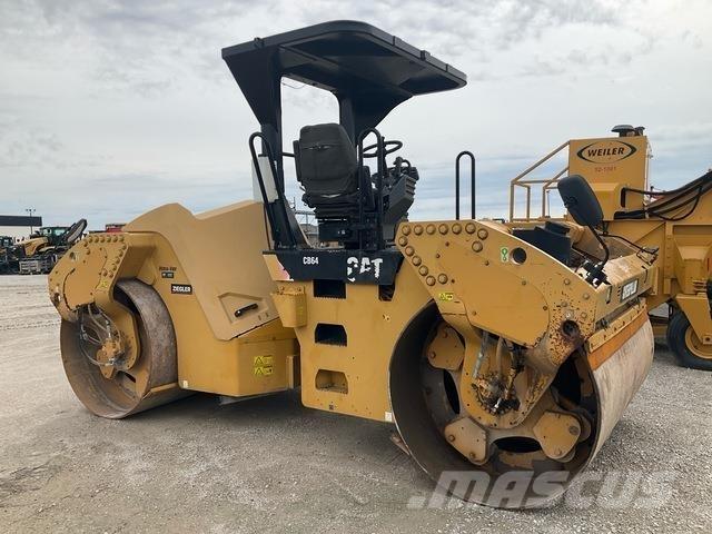 CAT CB64 Tandemwalzen