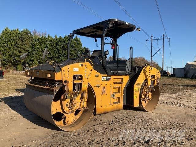 CAT CB64B Tandemwalzen