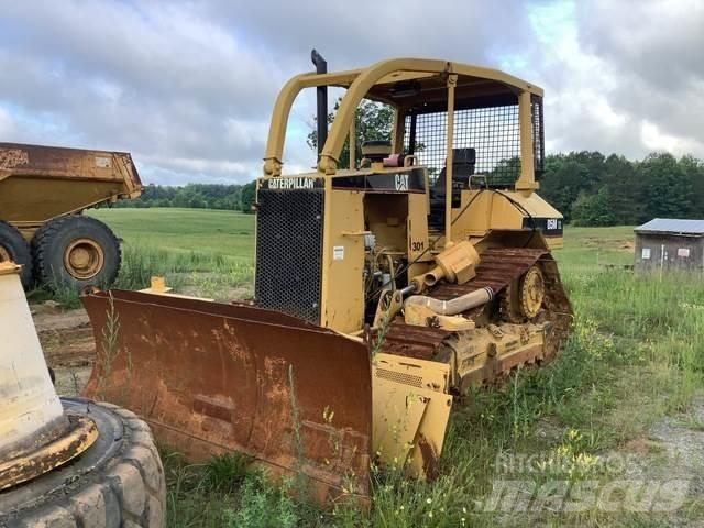 CAT D5M XL Bulldozer