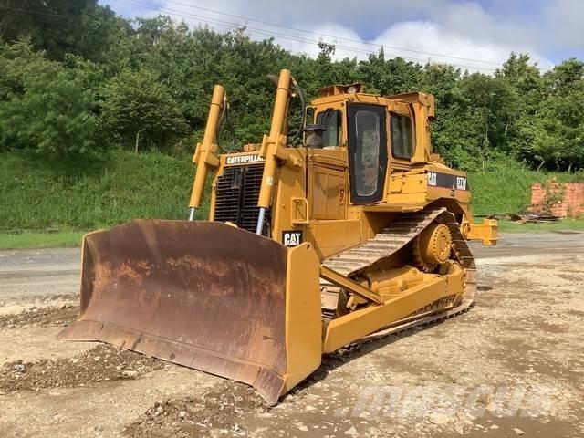 CAT D7H Bulldozer