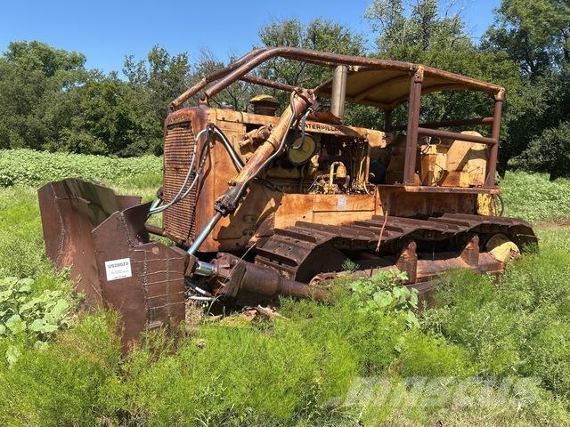 CAT D8H Bulldozer