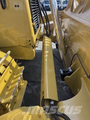 CAT D8T Bulldozer