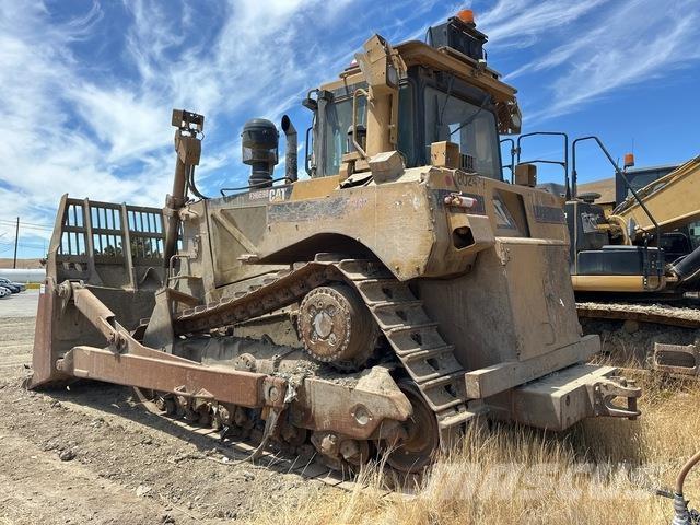CAT D8T Bulldozer