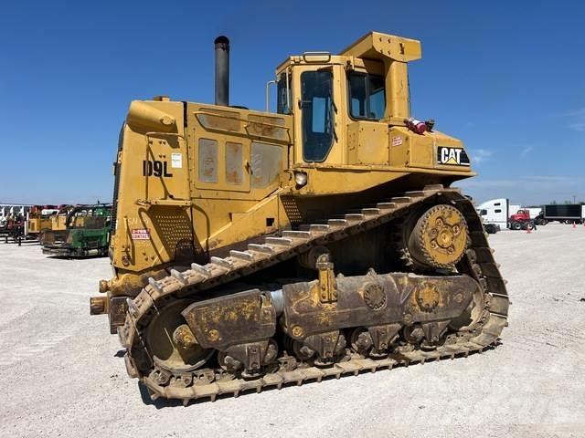 CAT D9L Bulldozer