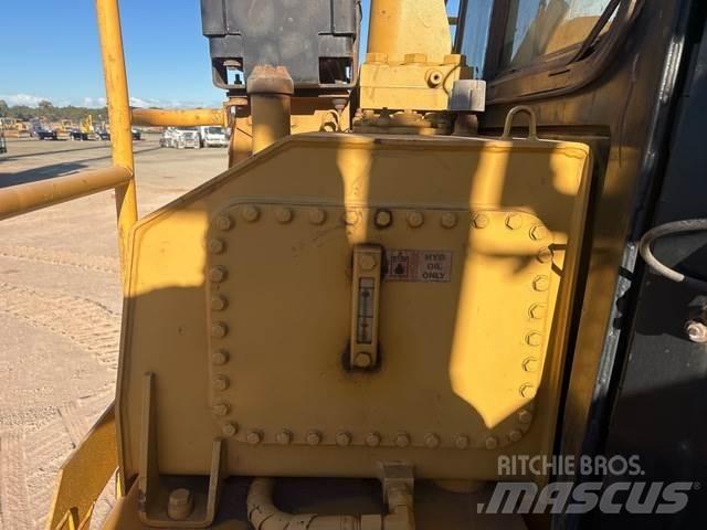 CAT D9T Bulldozer