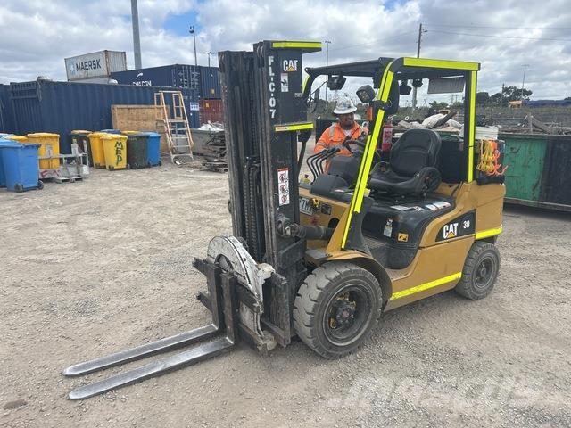 CAT DP30NT Andere Gabelstapler