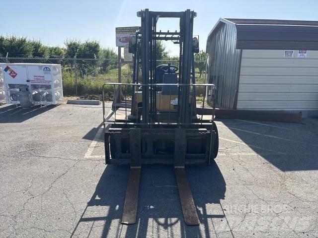 CAT DP35N Sonstige Baumaschinen