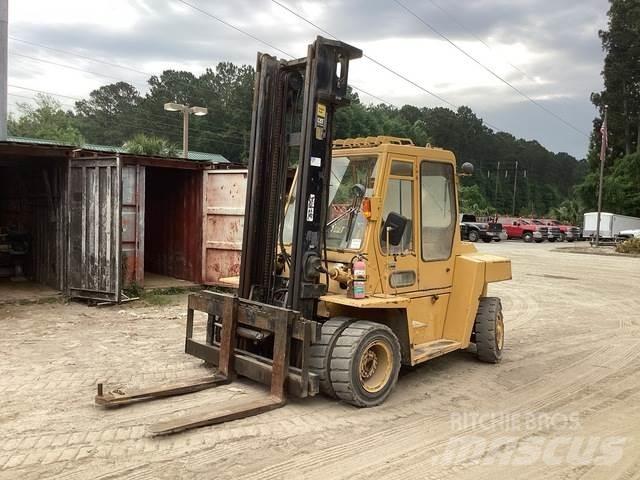 CAT DP70 Sonstige Baumaschinen