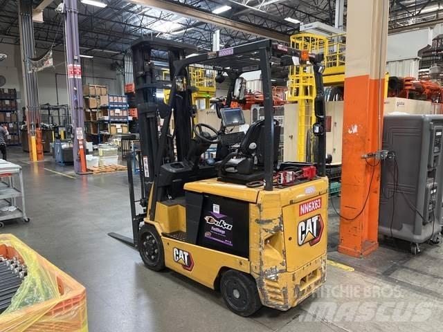 CAT EC25N Elektro Stapler