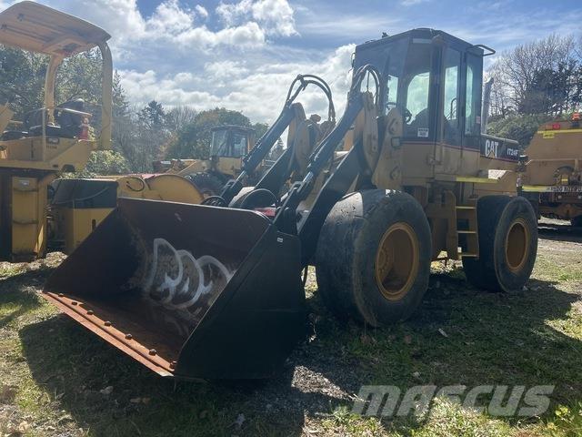 CAT IT24F Radlader