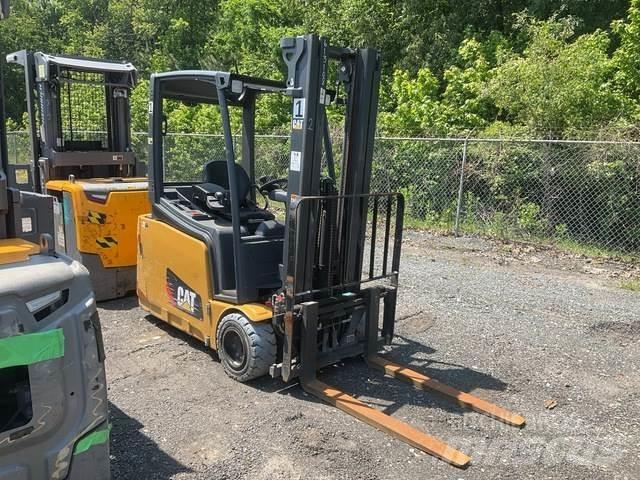CAT MH 2ET4000 Elektro Stapler
