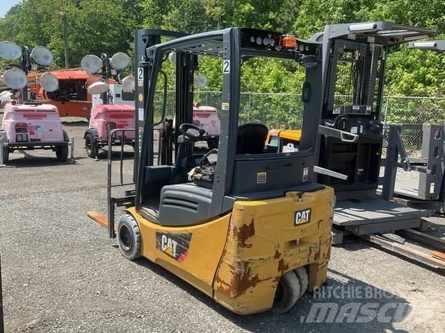 CAT MH 2ET4000 Elektro Stapler