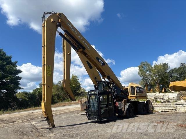 CAT MH3037 Materialumschlag
