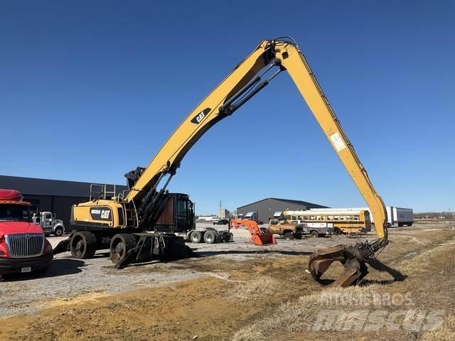 CAT MH3059 Materialumschlag