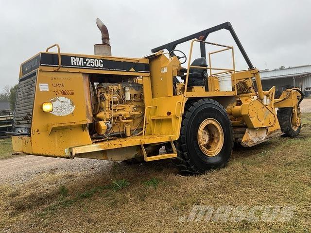 CAT RM-250C Erdbauwalzen