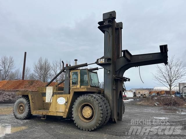 CAT V900 Containerstapler