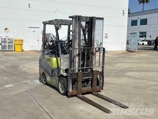 Clark C30GL Sonstige Baumaschinen