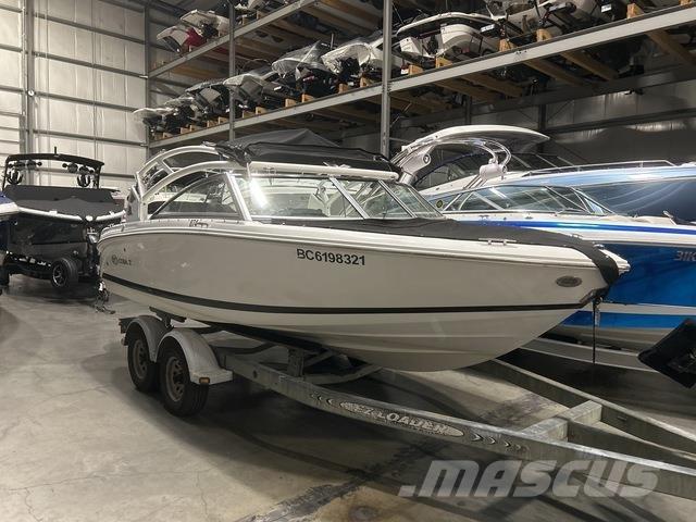  Cobalt 200S Boote / Prahme
