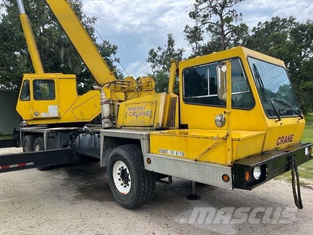 Daewoo DTC-35 Raupenkrane
