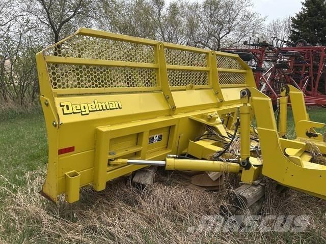 Degelman 6900 Raddozer