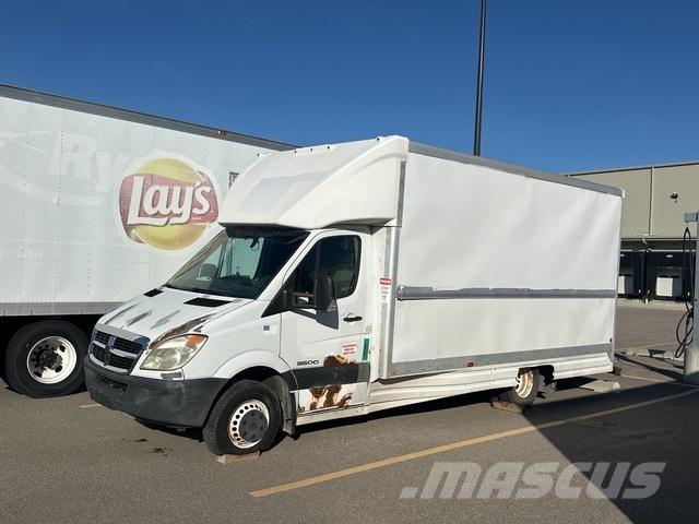 Dodge 3500 Kastenaufbau