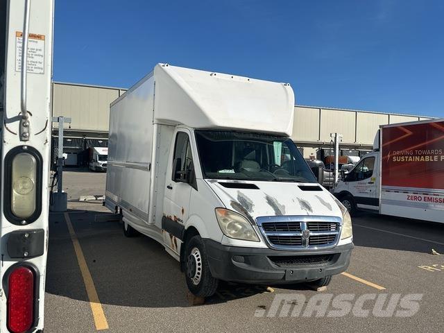 Dodge 3500 Kastenaufbau