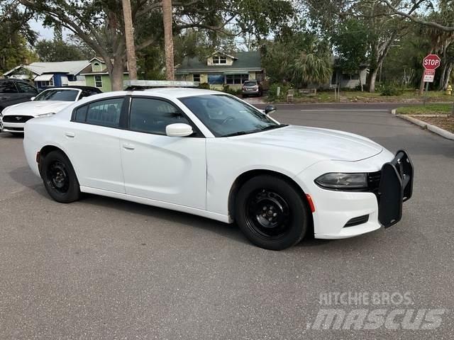 Dodge Charger PKWs