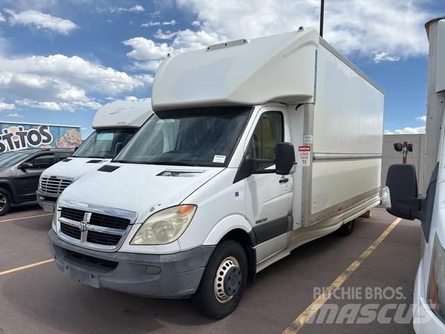 Dodge Sprinter Lieferwagen