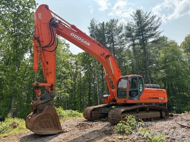 Doosan DX420LC Raupenbagger