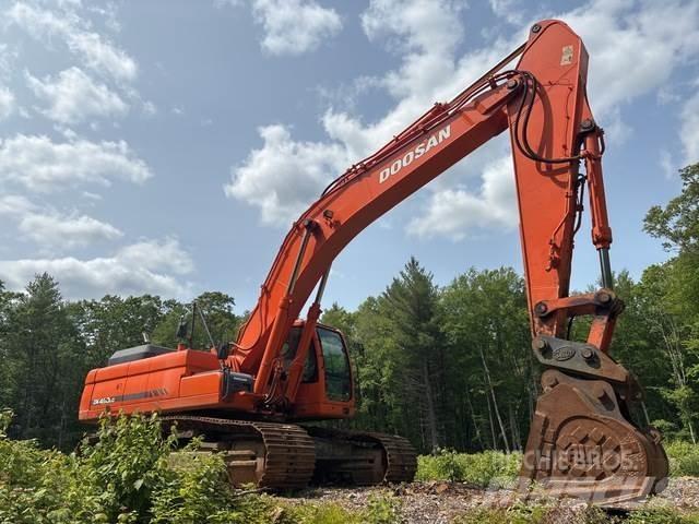 Doosan DX420LC Raupenbagger
