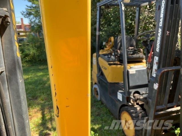 Doosan GC30P-3 Andere Gabelstapler