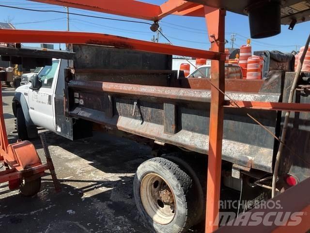Ford 550 Kipper