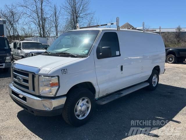 Ford E-250 Lieferwagen