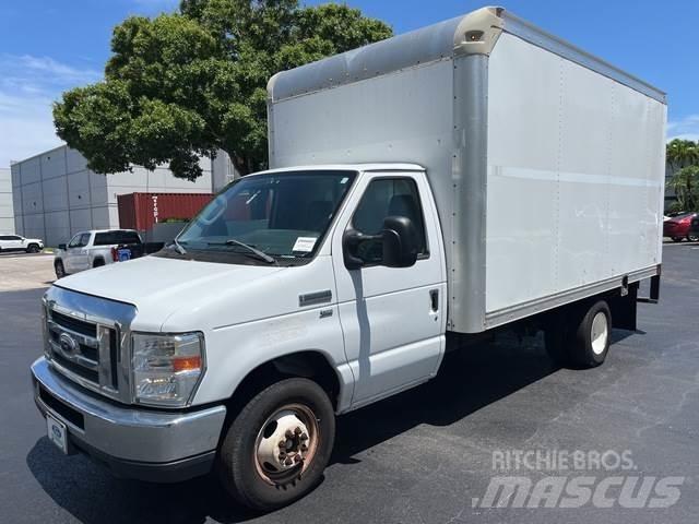Ford E-350 Kastenaufbau