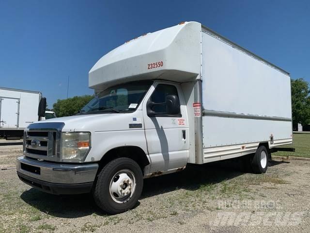 Ford E-350 Kastenaufbau