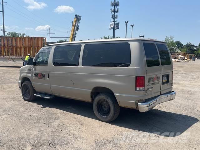 Ford E-350 PKWs