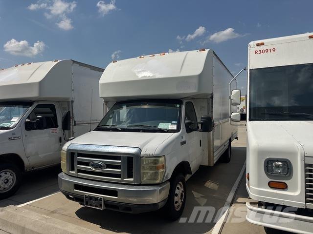 Ford E-350 Kastenwagen