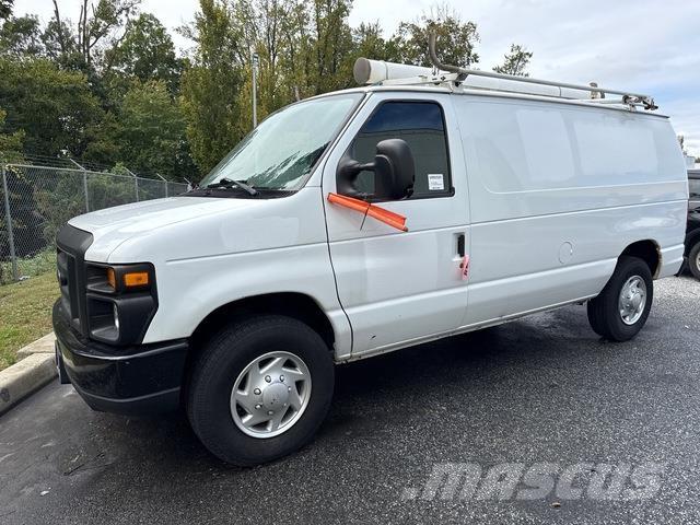 Ford E250 Lieferwagen