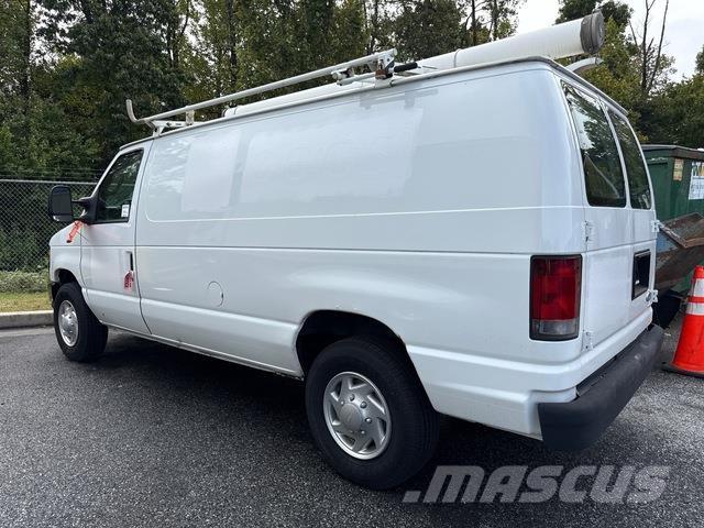 Ford E250 Lieferwagen
