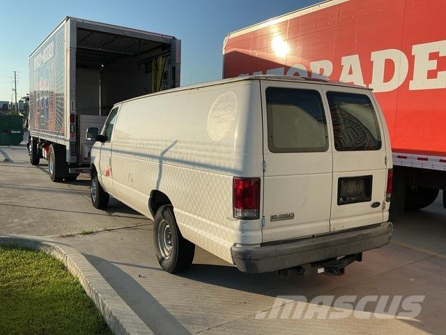 Ford E350 Kastenaufbau