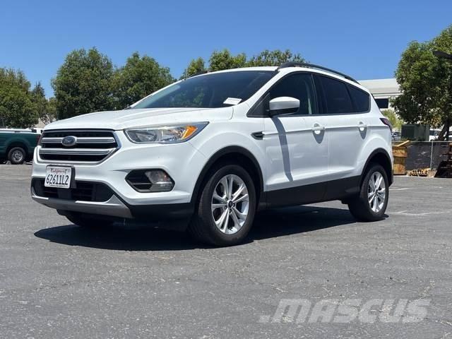 Ford Escape PKWs