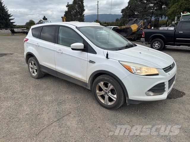 Ford Escape PKWs