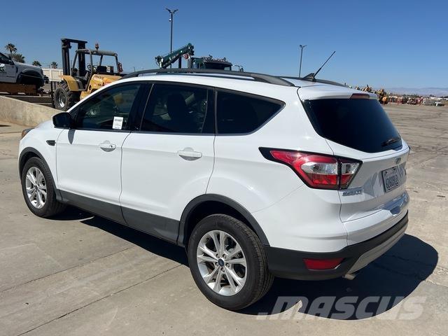 Ford Escape PKWs