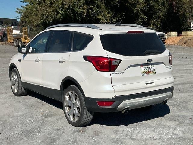 Ford Escape PKWs