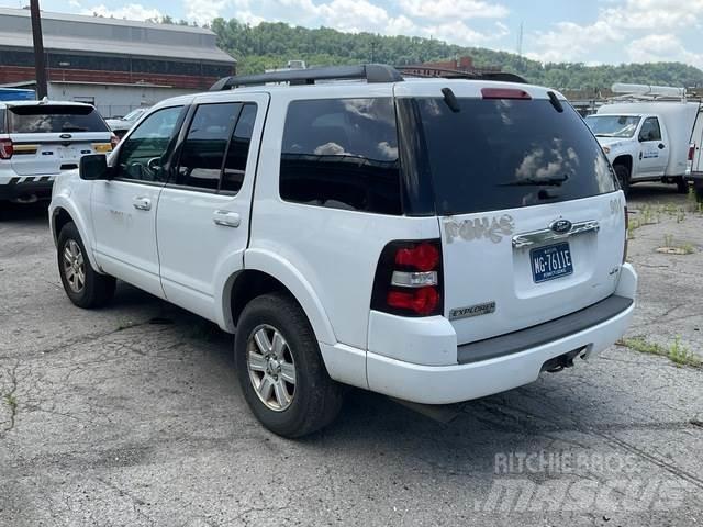Ford Explorer PKWs