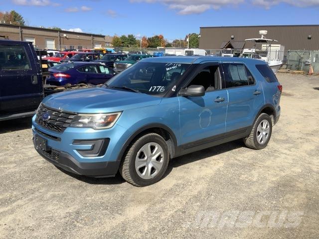 Ford Explorer PKWs