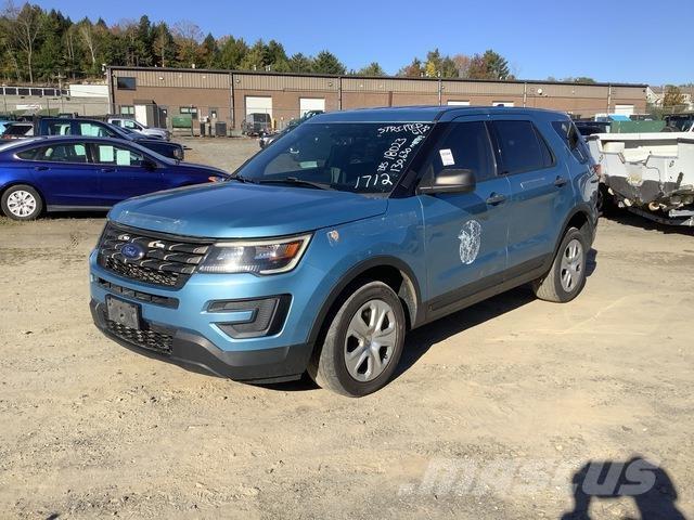 Ford Explorer PKWs